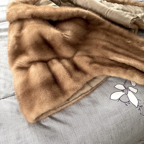 VINTAGE AUTHENTIC MINK FUR SHAWL STOLE SIZE SMALL-MEDIUM HAS HOOK & EYE CLOSURE - Picture 4 of 8